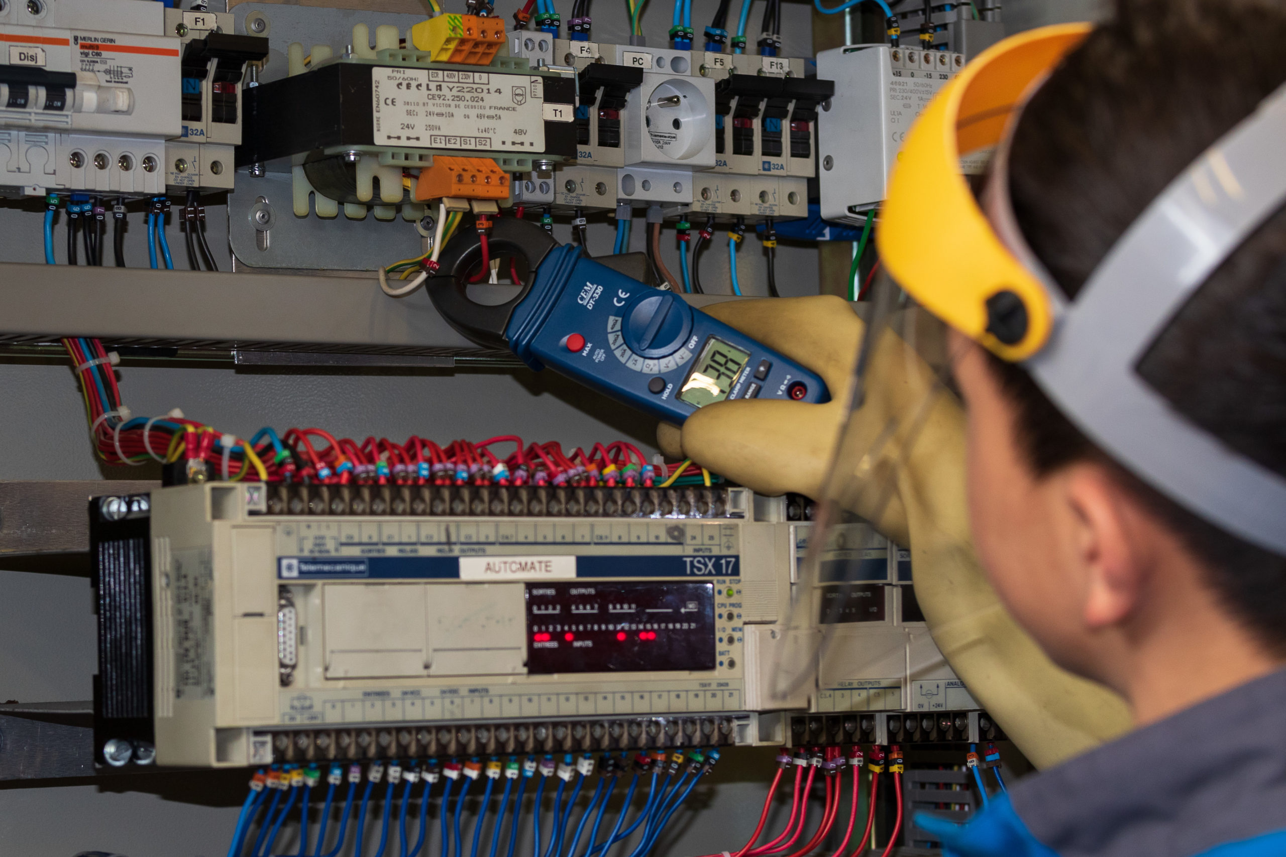 🔧 Activité pratique découverte de l'appareillage électrique domestique 🔍  BAC PRO MELEC